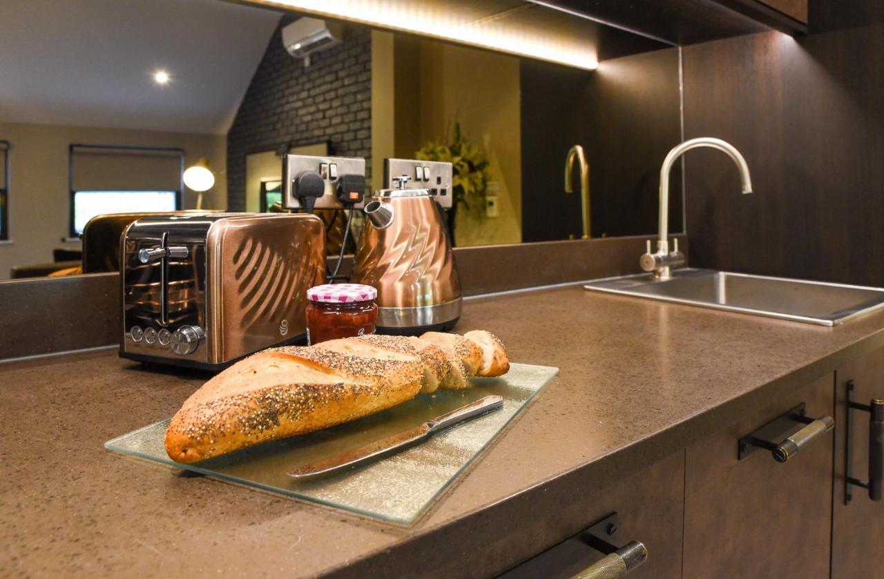 The Lawrance Luxury Aparthotel - יורק מראה חיצוני תמונה